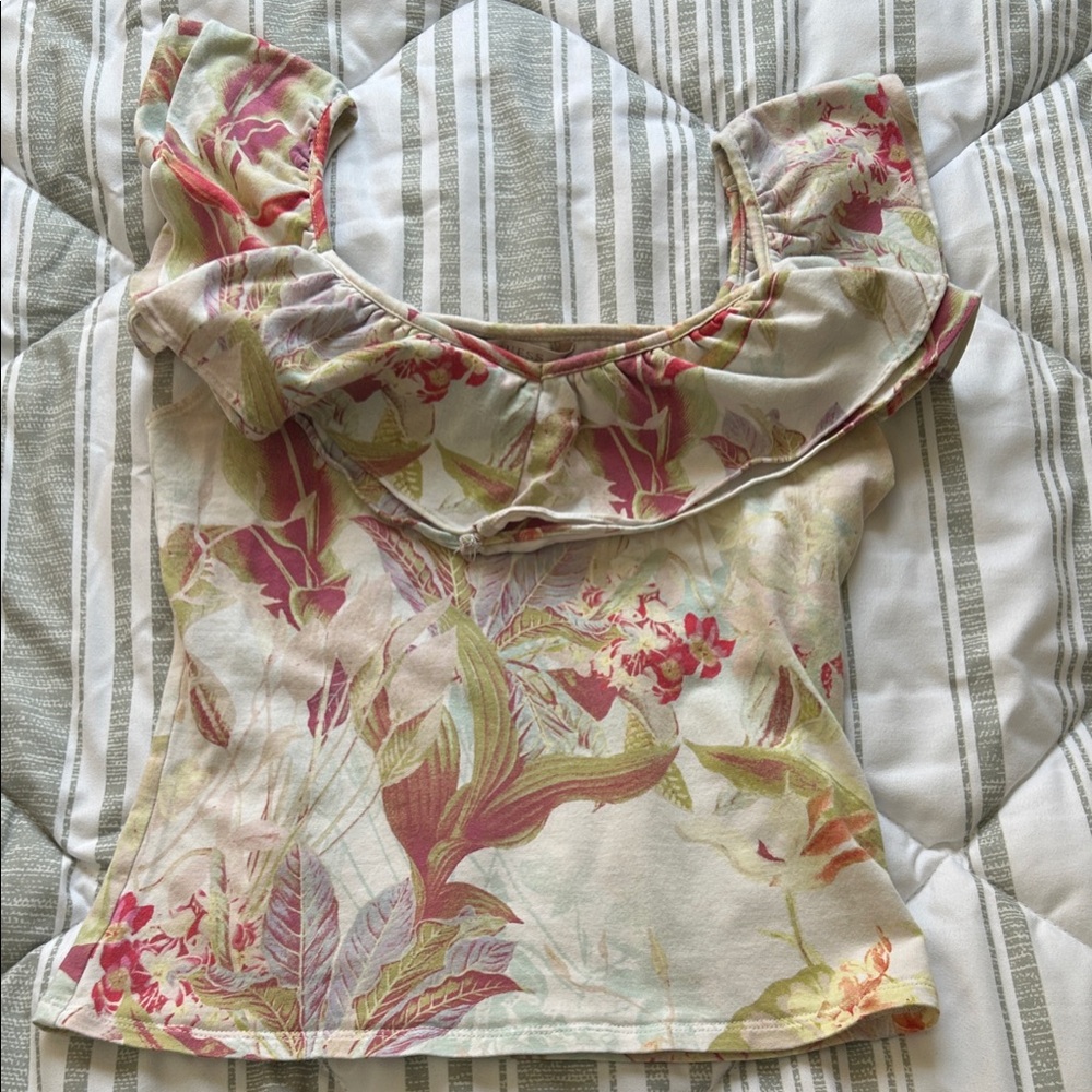 Tropical GUESS top